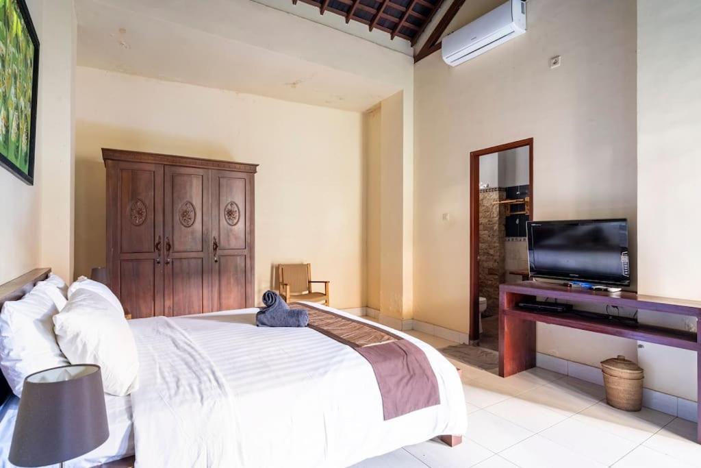 Villa Kenanga In Meninting By The Beach Mataram Ngoại thất bức ảnh