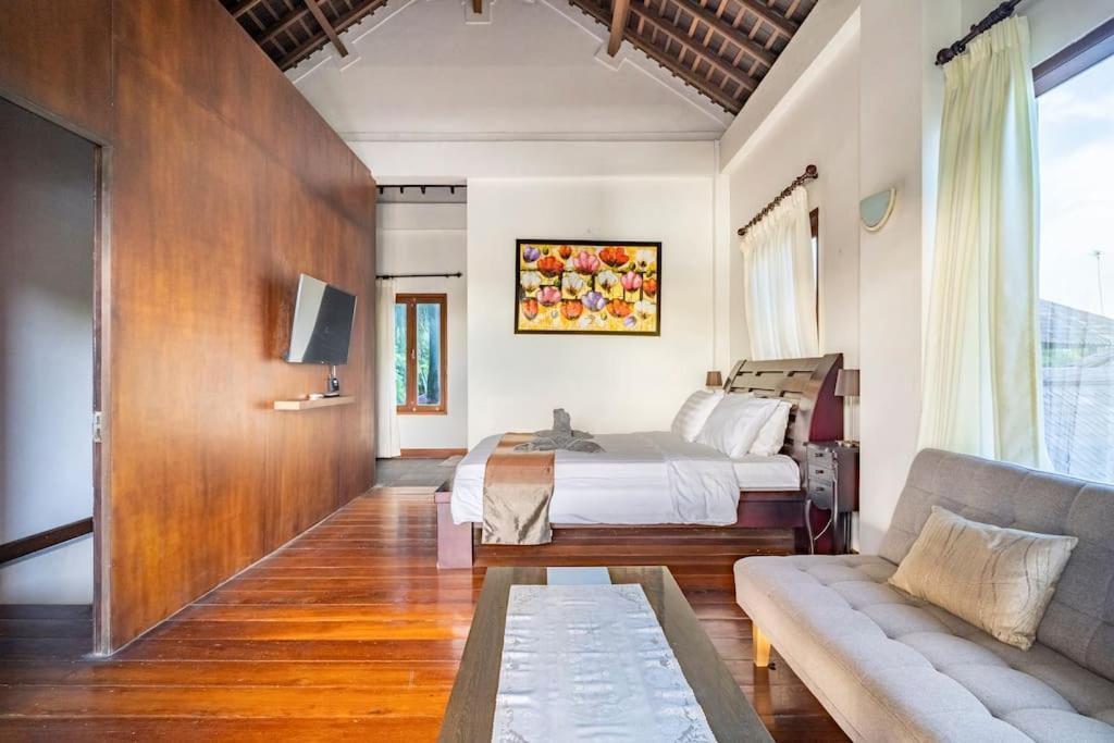 Villa Kenanga In Meninting By The Beach Mataram Ngoại thất bức ảnh