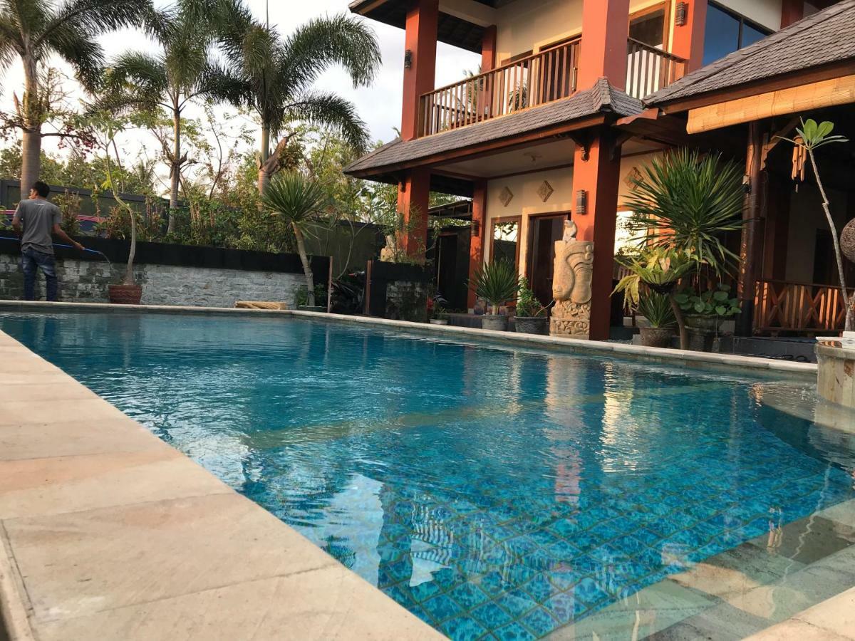 Villa Kenanga In Meninting By The Beach Mataram Ngoại thất bức ảnh