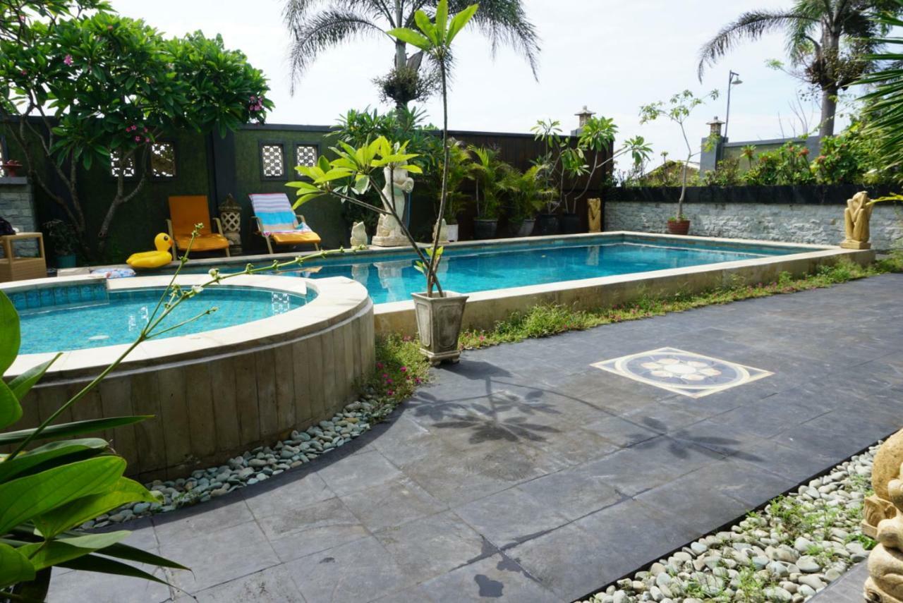 Villa Kenanga In Meninting By The Beach Mataram Ngoại thất bức ảnh